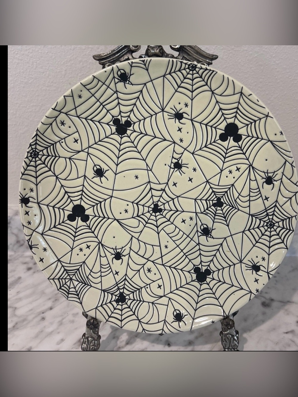 1x Disney Halloween Mickey Mouse Spooky Spider Web  Embossed Dinner Plate 10.5”